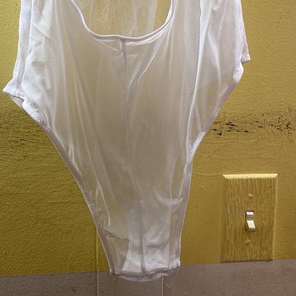 NWT 2 x Jezebel Penelope Lace & Mesh Teddy size M color Red and White - Picture 16 of 16